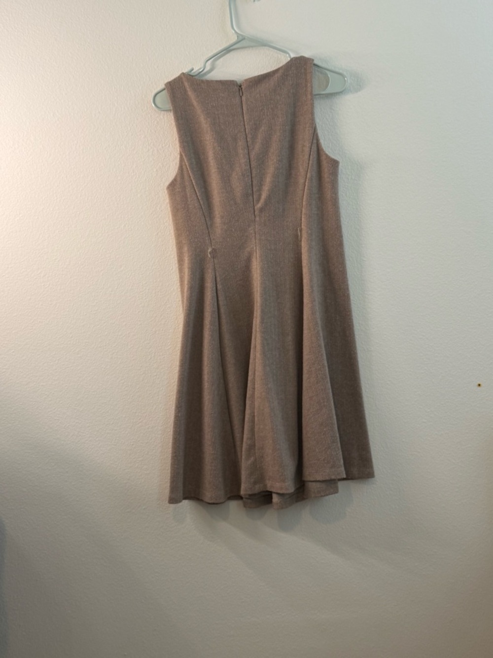A line jersey Dress in Taupe - Picture 2 of 2